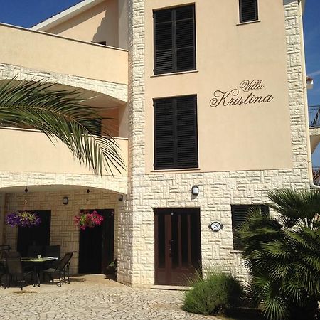 Apartments Villa Kristina Pula Exterior photo